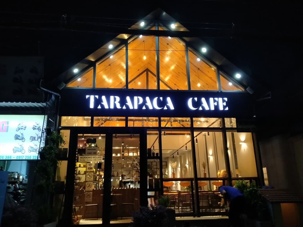 Aluminum composite signage